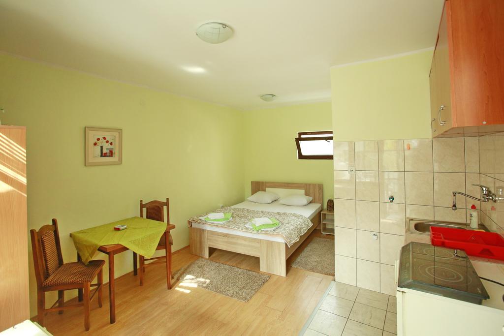 Apartman Centar Bb Pančevo Buitenkant foto
