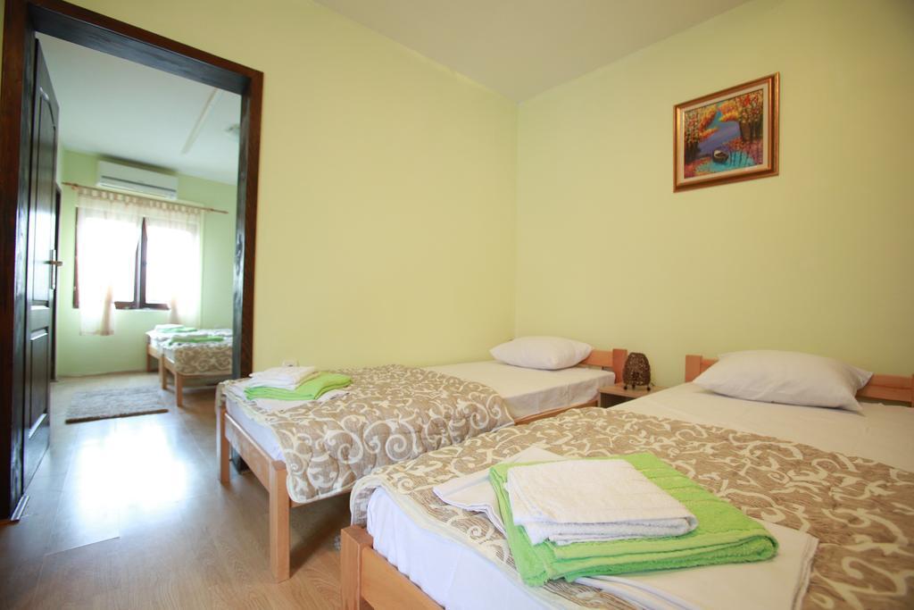 Apartman Centar Bb Pančevo Buitenkant foto